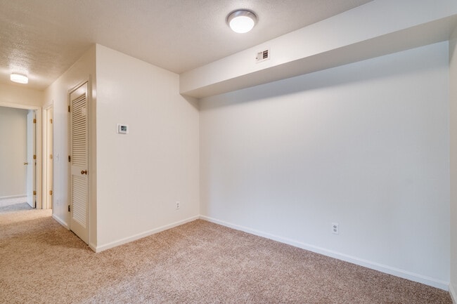 Building Photo - 1116-9 Blue Ridge Drive