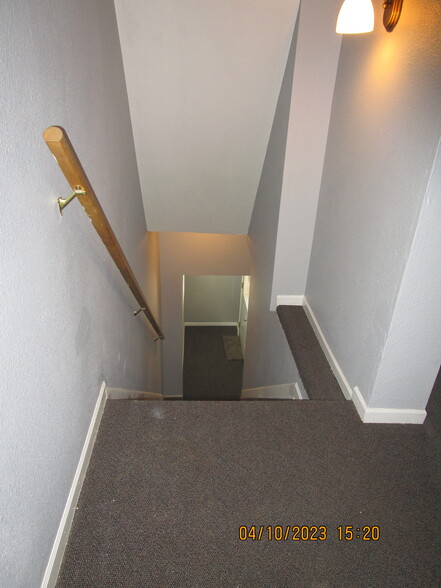 Front staircase with railing - 309 S K St