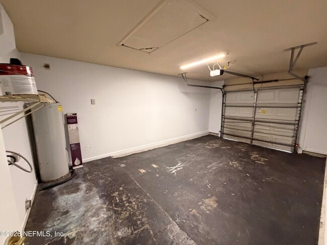 Building Photo - 8225 Eaton Ave