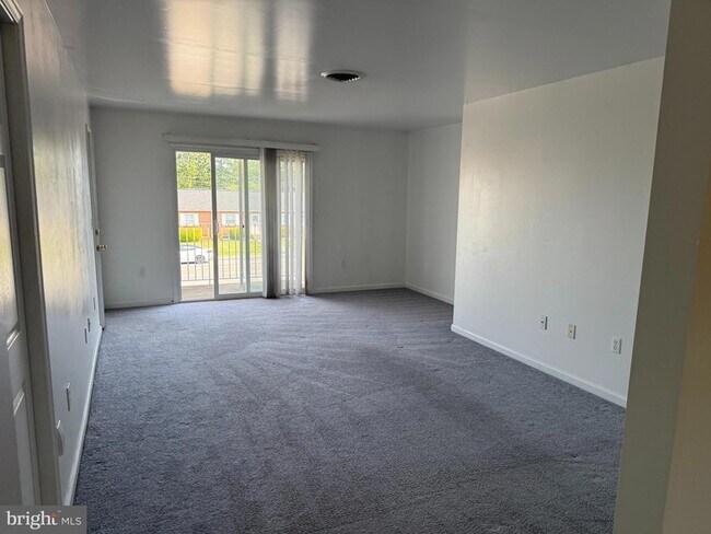 Building Photo - 23 Taft Ave