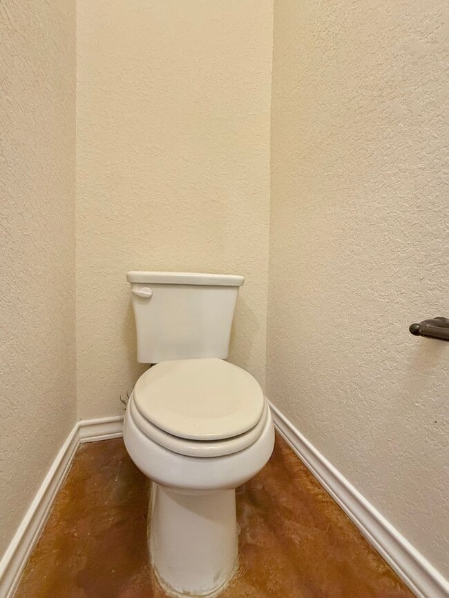 Building Photo - 3 bed 2 bath townhome in Leon Valley near ...