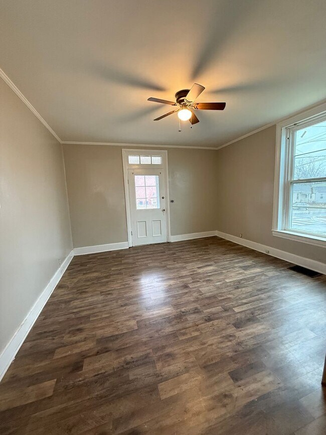 Building Photo - 7718-7720 Harrison Ave