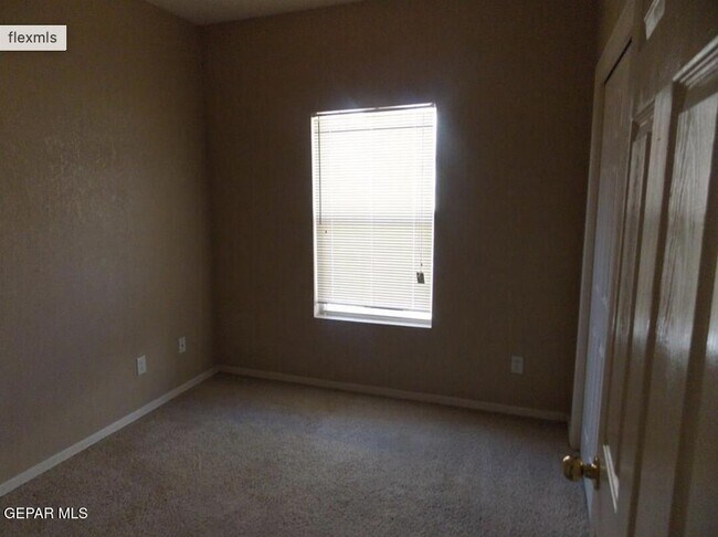 Building Photo - 4212 Titanic Ave