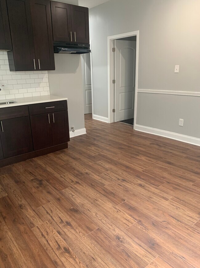 Building Photo - 7841 S Marquette Ave