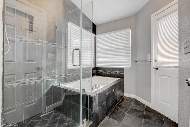 Building Photo - 2205 Riderwood Ave