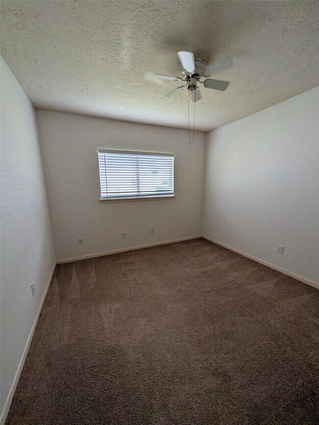 Building Photo - 3214 Kempwood Dr