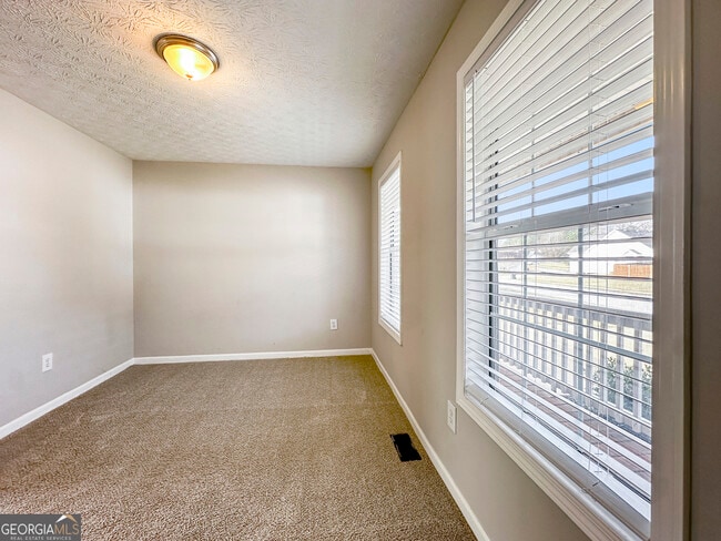 Building Photo - 20 Vintage Dr