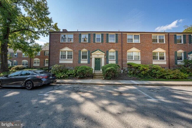 Building Photo - 500 E Lancaster Ave