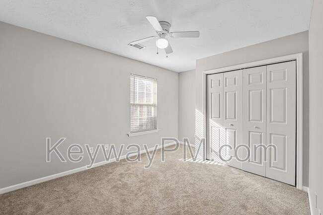 Building Photo - 110 Fox Haven Dr