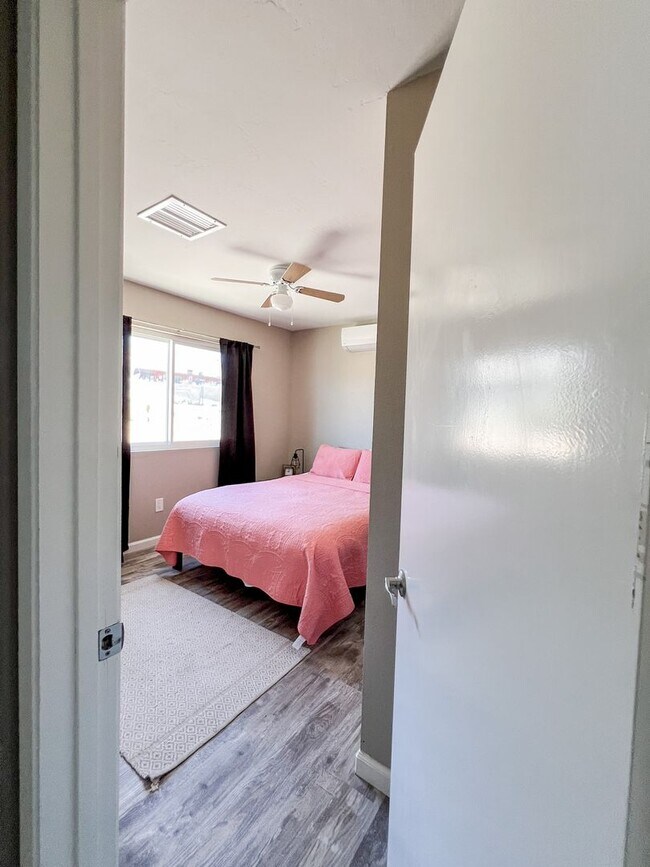 Building Photo - 60721 Alta Loma Dr