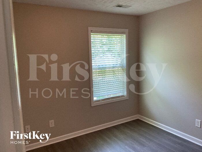 Building Photo - 1133 Meachem Dr