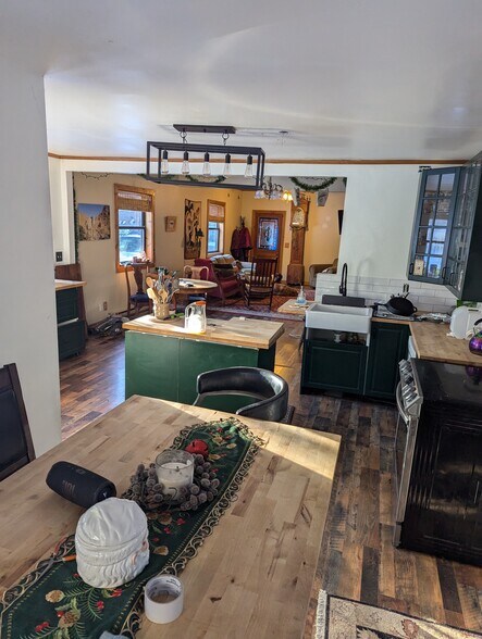 Building Photo - 544 Redstone Blvd