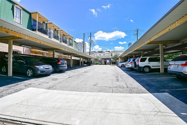 Building Photo - 4515 Briar Hollow Pl