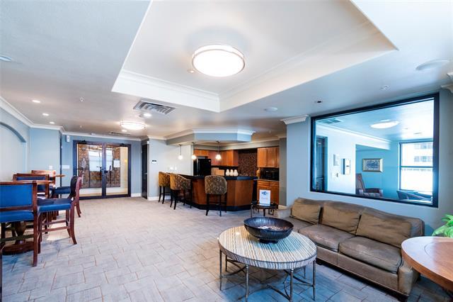 Building Photo - 330 E Las Colinas Blvd