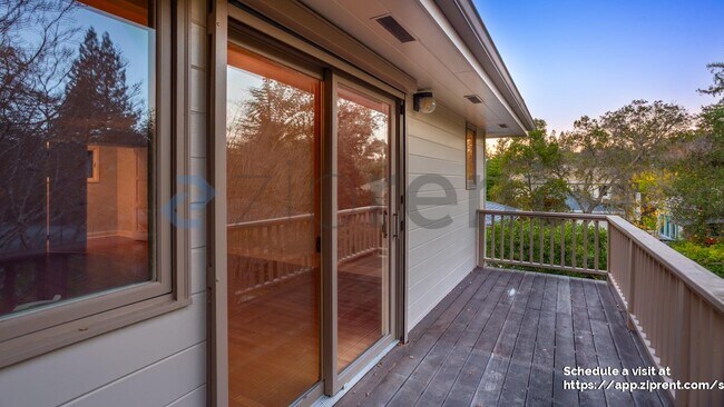 Building Photo - 16000 Greenwood Rd