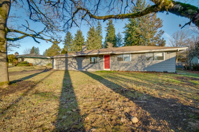 Building Photo - 8615 NE 107th Ave