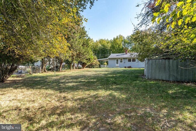 Building Photo - 400 E Main St