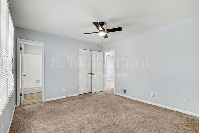 Building Photo - 2642 Hatfield Cir SE