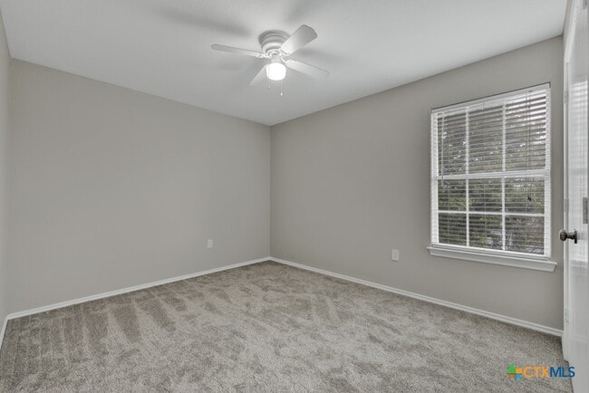 Building Photo - 3429 Rob Roy St