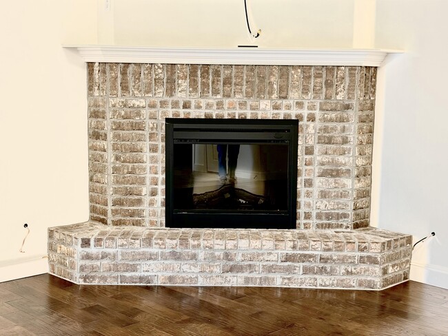 Building Photo - 2108 Birdie Ln