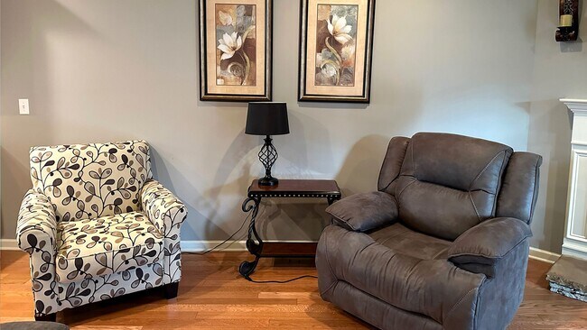 Building Photo - Large Townhouse in Stonewall Farms in Hixson