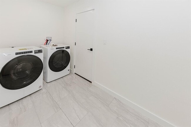 Building Photo - 188 W Kaanapali Ln