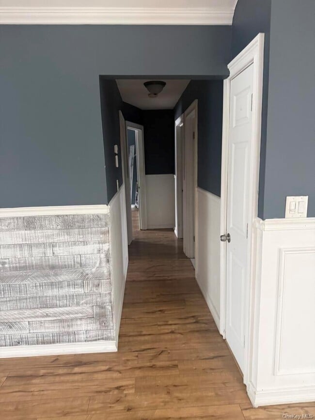 Building Photo - 143 N Summit Ave