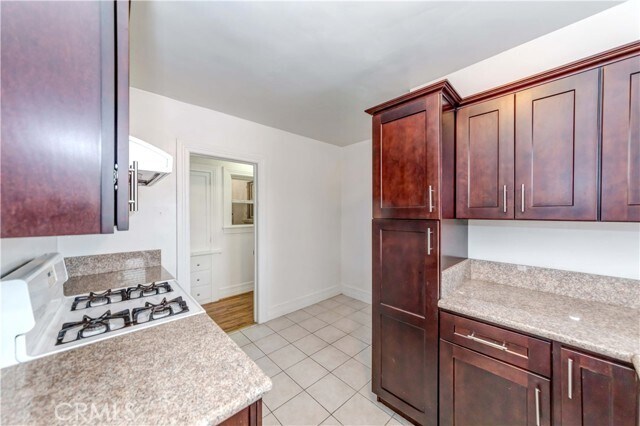 Building Photo - 1308 S Van Ness Ave