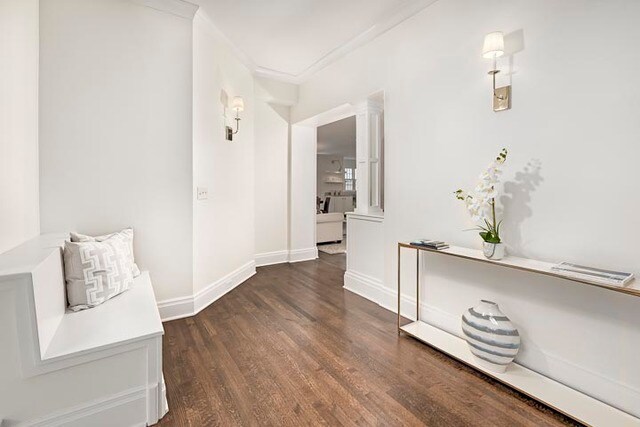 Building Photo - 755 Sheridan Rd