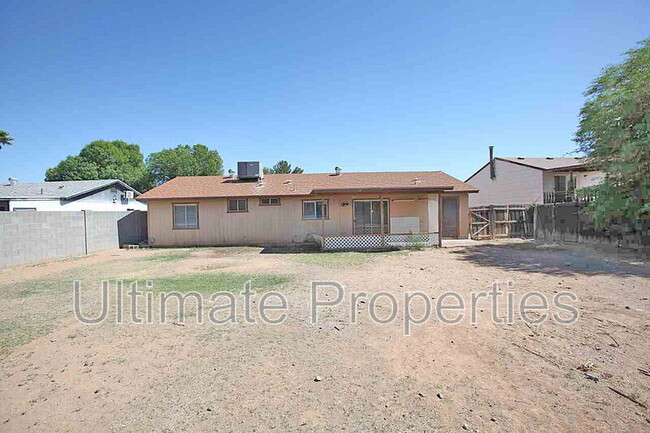 Building Photo - 1614 W Sequoia Dr