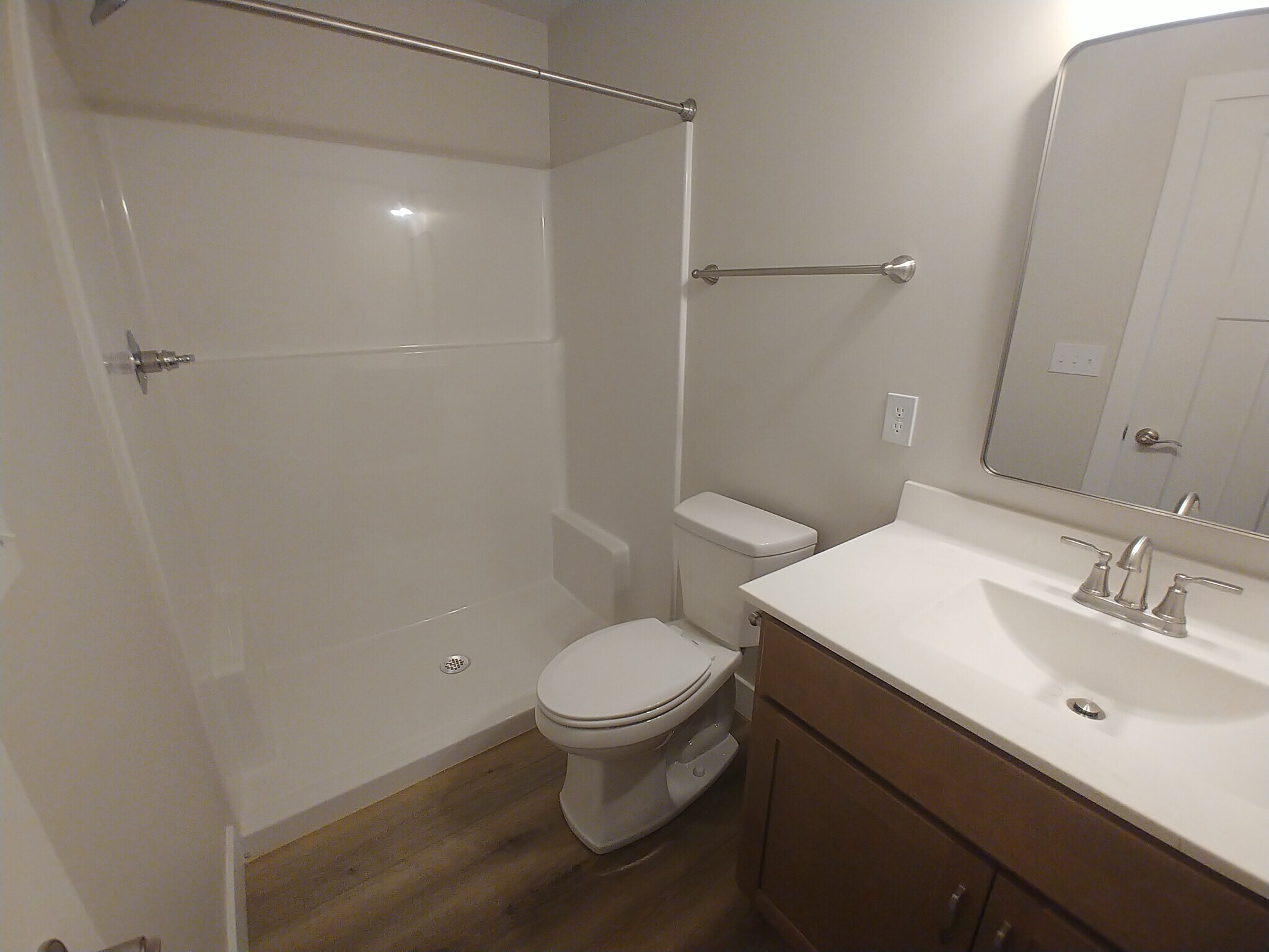 Building Photo - 1421 W Todd Ln