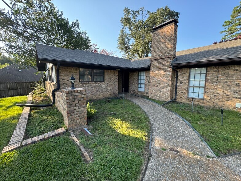 Building Photo - 1524 Timber Creek Dr