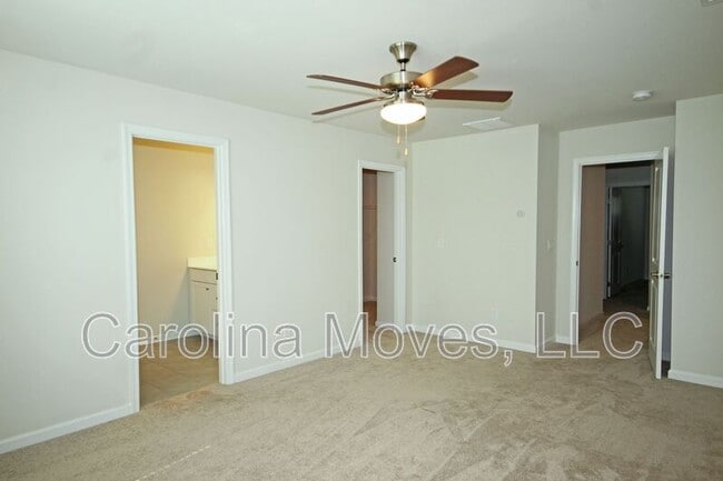 Building Photo - 17 Country Dale Dr