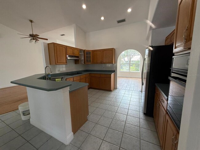 Building Photo - 29 Ballenger Ln