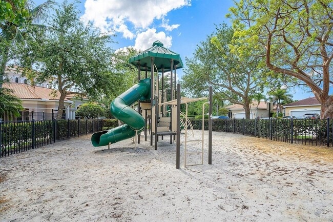 Building Photo - 4335 Key Lime Blvd