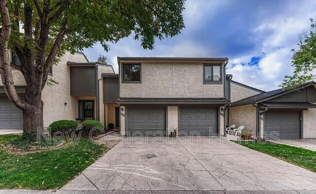 Primary Photo - 4552 Castlepoint Dr