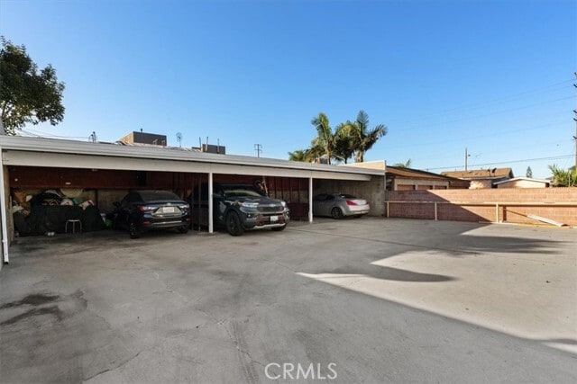 Building Photo - 336 W Hillcrest Blvd