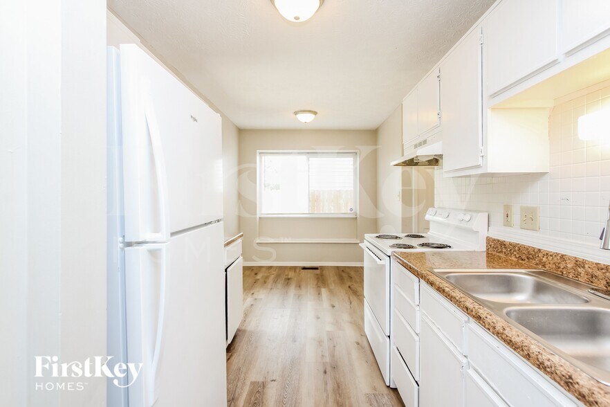 Building Photo - 5344 Traditions Dr