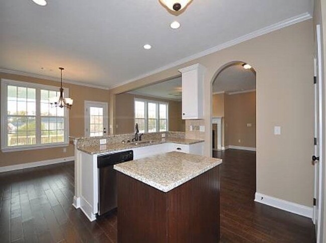 Building Photo - 5435 Everlook Cir