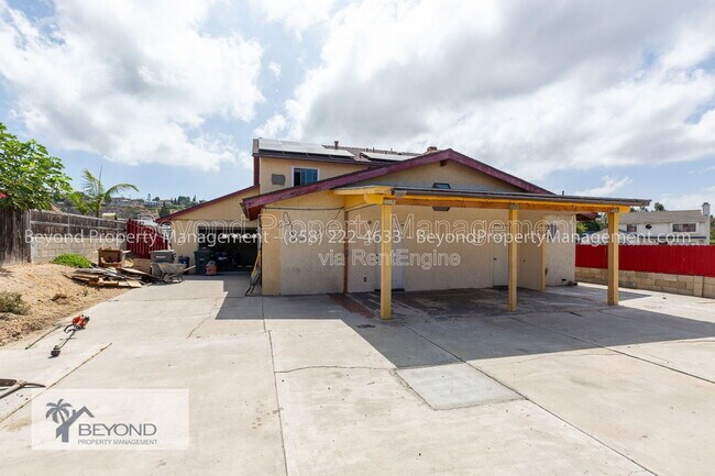 Building Photo - 904 Harbison Pl