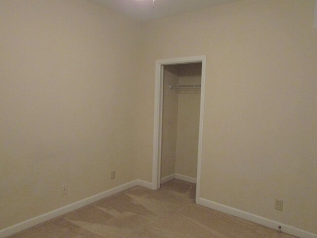 Building Photo - 908 Resort Cir