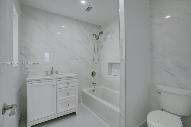 Building Photo - 1801 N 54th Ave