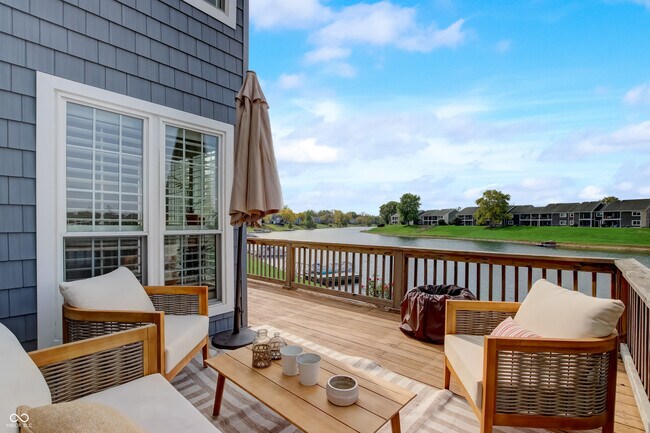 Building Photo - 7648 Harbour Isle