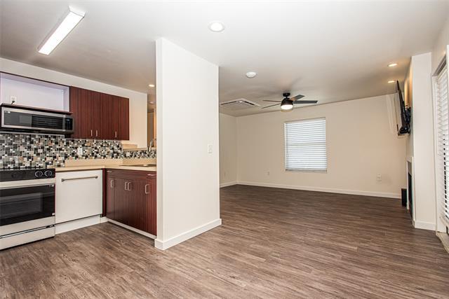 Building Photo - 3022 Forest Ln