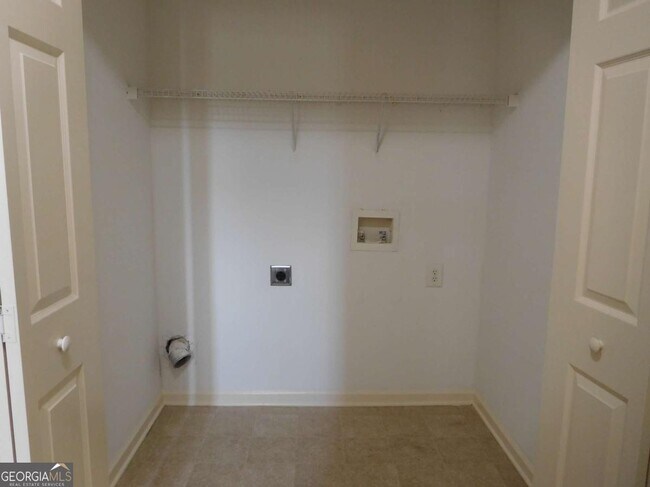 Building Photo - 3202 Keenly Ives Ct NE