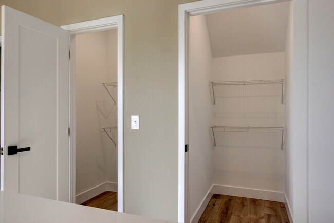 Building Photo - 102 Rosenwald St