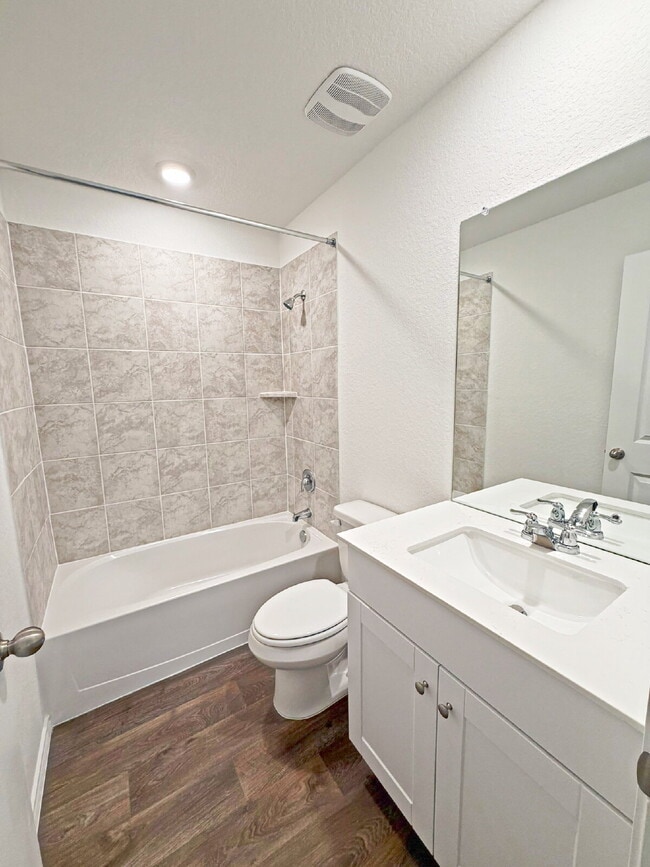 Building Photo - 5017 Pitch