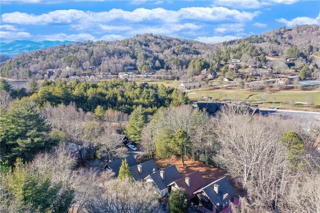 Building Photo - 3 Berkshire Ln