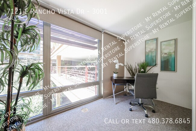 Building Photo - 7121 E Rancho Vista Dr