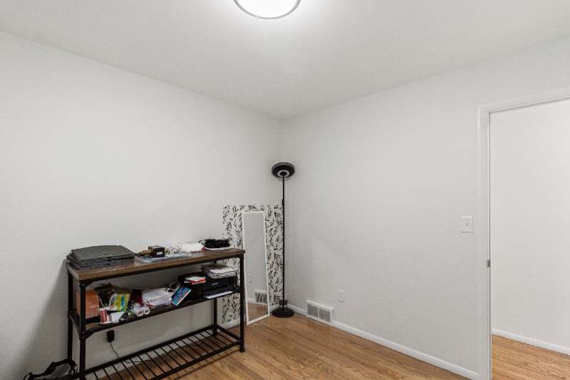 Building Photo - 3668 E Carpenter Ave